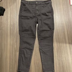 Cargo High-Waisted Jeans